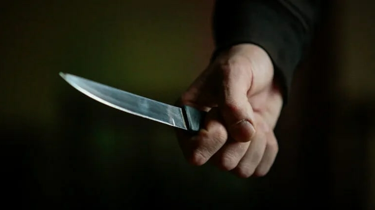 В Приозерском районе нашли мужчину с ножевым ранением