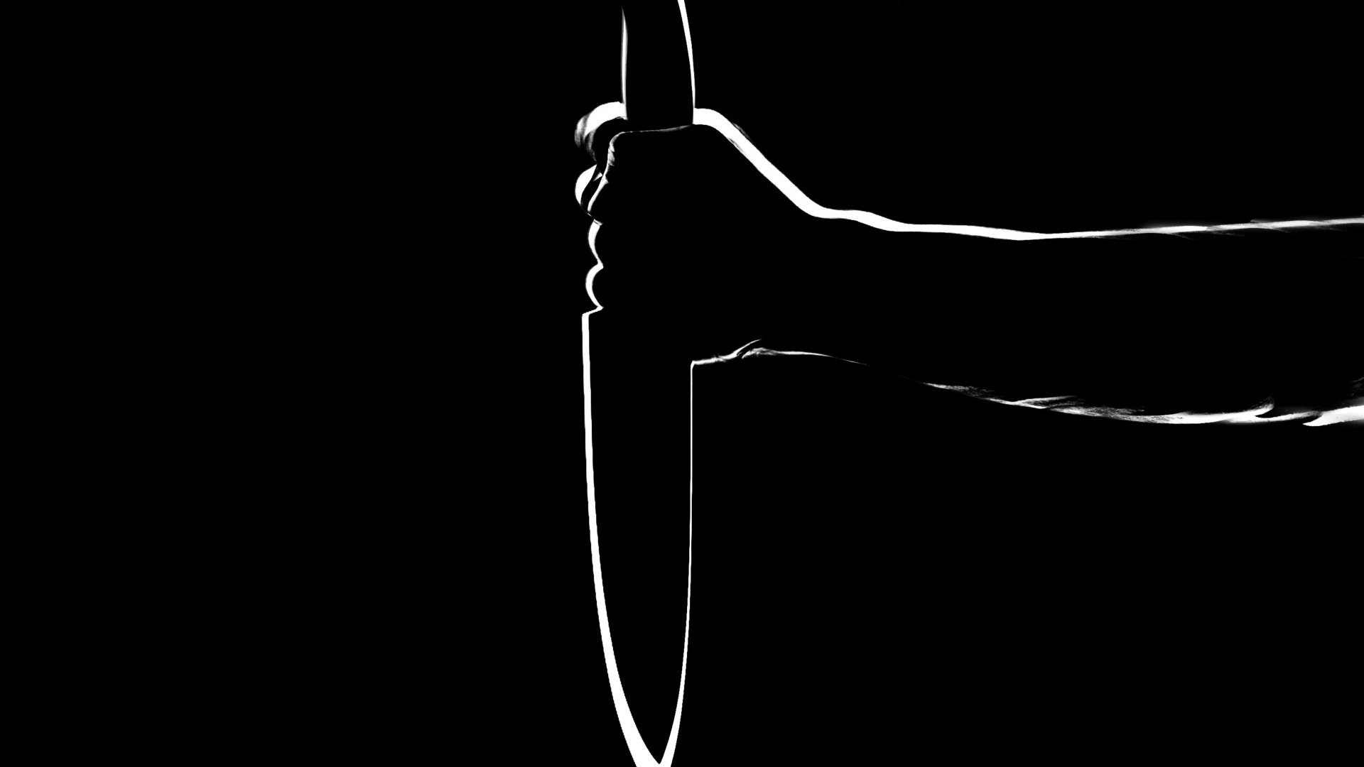 В квартире на улице Бурцева 73-летний пенсионер ударил своего сына ножом